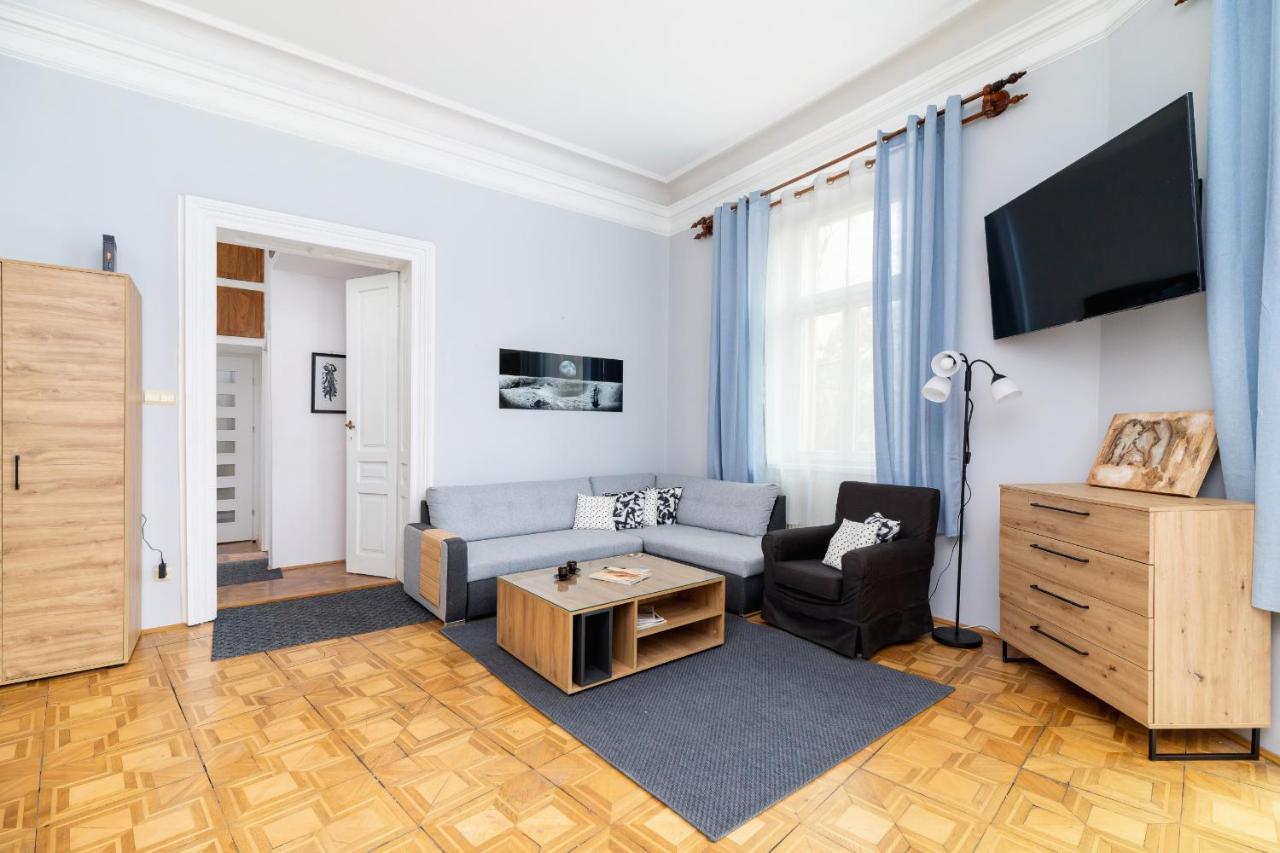 Podwale Apartment Uj Downtown Cracow By Noclegi Renters Krasków Eksteriør bilde