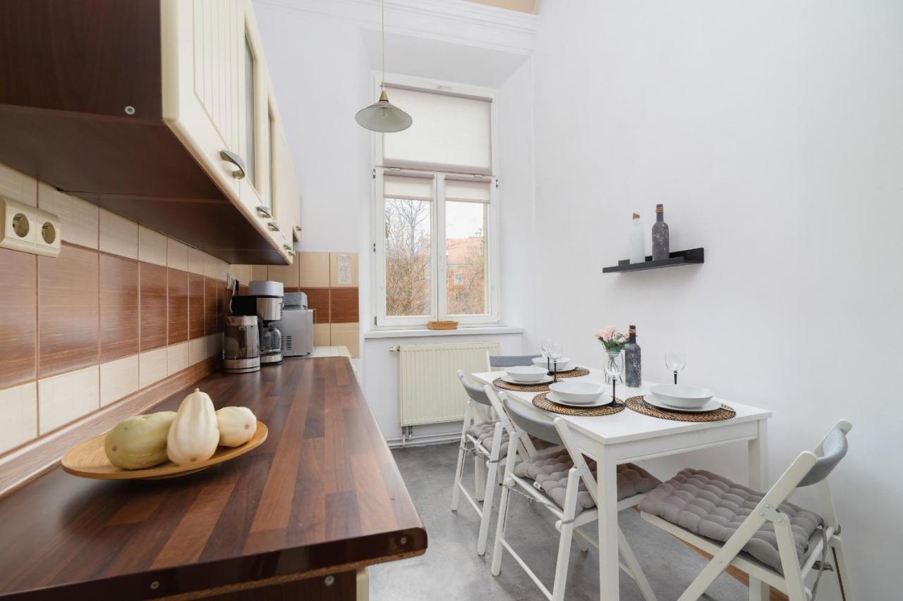 Podwale Apartment Uj Downtown Cracow By Noclegi Renters Krasków Eksteriør bilde