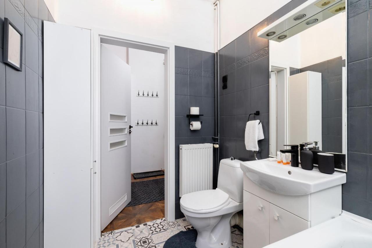 Podwale Apartment Uj Downtown Cracow By Noclegi Renters Krasków Eksteriør bilde