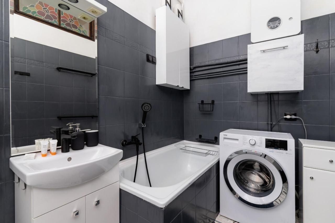Podwale Apartment Uj Downtown Cracow By Noclegi Renters Krasków Eksteriør bilde